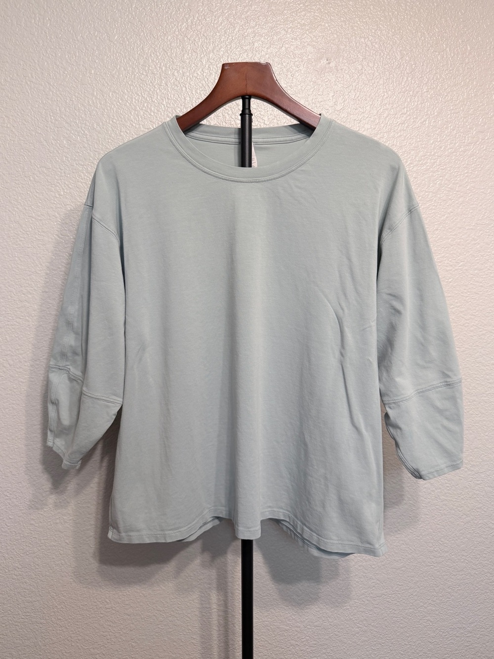 Lululemon LA 3/4 Sleeve Silver Blue Lightweight Pima Cotton Shirt - Women’s 10